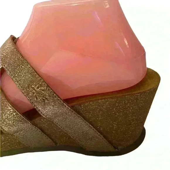 FLY London Gily Women's Metallic Gold Wedges Sandals Slip On Size 41 / 10-10.5 - Picture 10 of 10